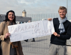 Barbara and Matthias welcome the teams to the Paparazzi City Tour in Italy
